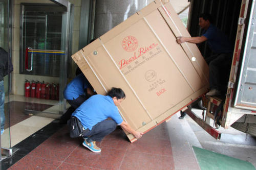 雷州钢琴贵重工艺品无忧运